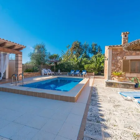 Horreo Villa *